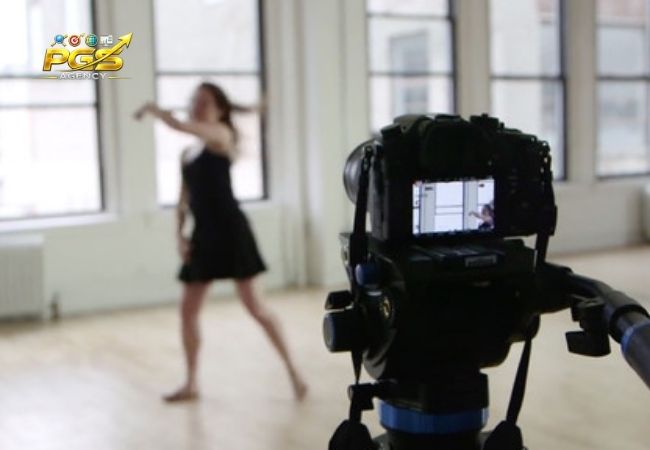 Thành Phần Nên Có Trong Một Prompt Video AI Tốt - Hành Động Hoặc Chuyển Động Chính Thành Phần Nên Có Trong Một Prompt Video AI Tốt - Hành Động Hoặc Chuyển Động Chính